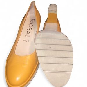 Women's Mustard Leather Chunky Heels